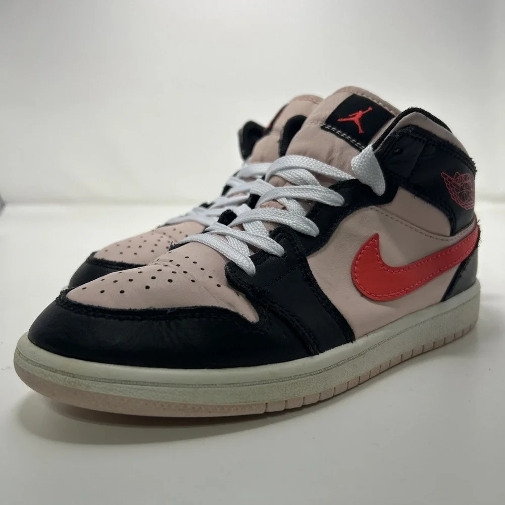 Nike Air Jordan 1 Mid Sneaker (PS) Sz 2.5Y Women's Sz 4 Pink/Infrared 640734-604